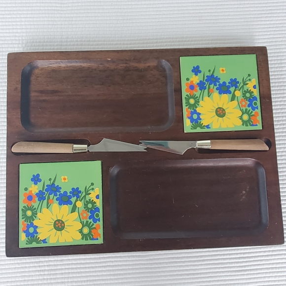 Cheese Cracker Board Imperial MCM Floral Mod Hand Carved Hard Wood Japan 14.5" - Picture 1 of 9